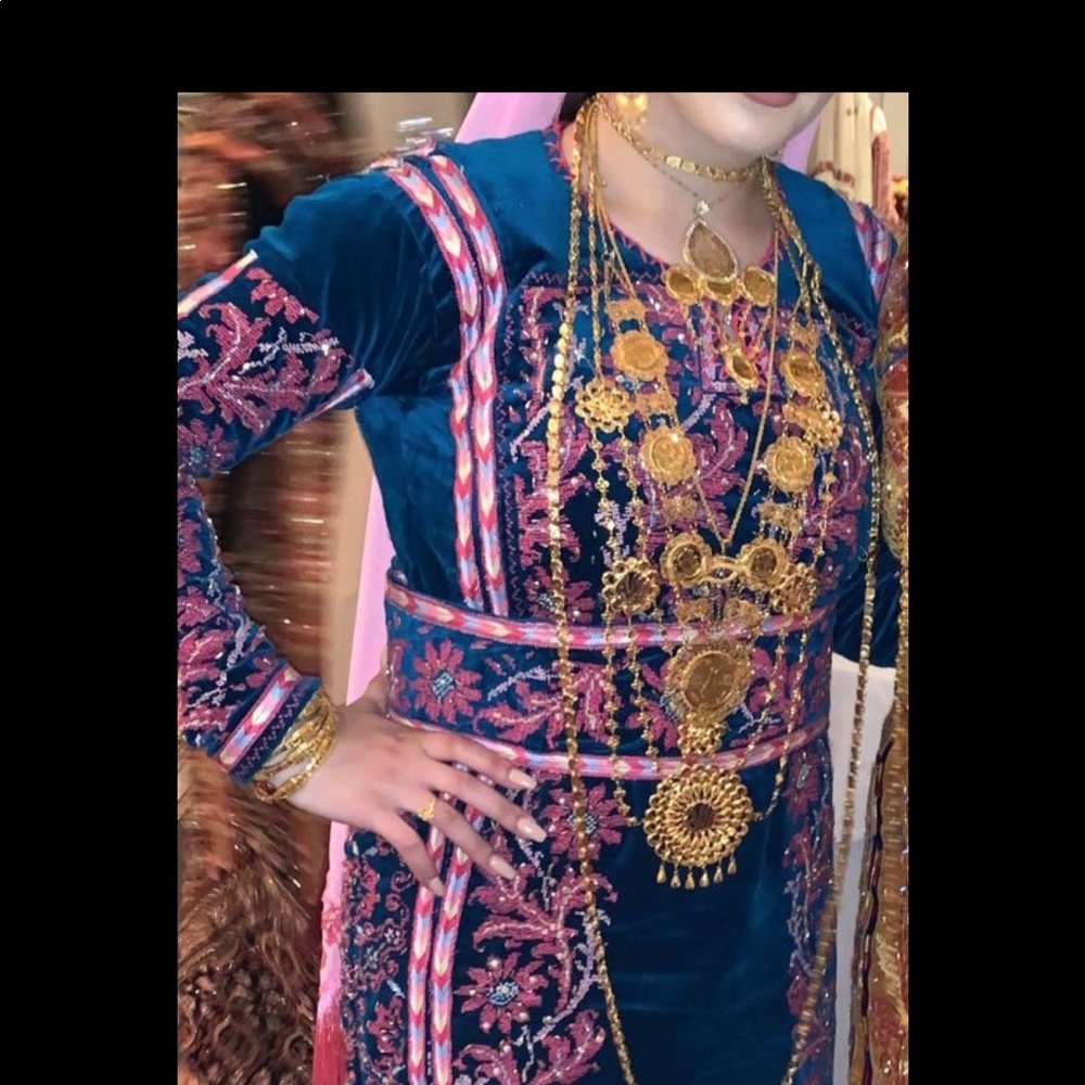 Hand made thob